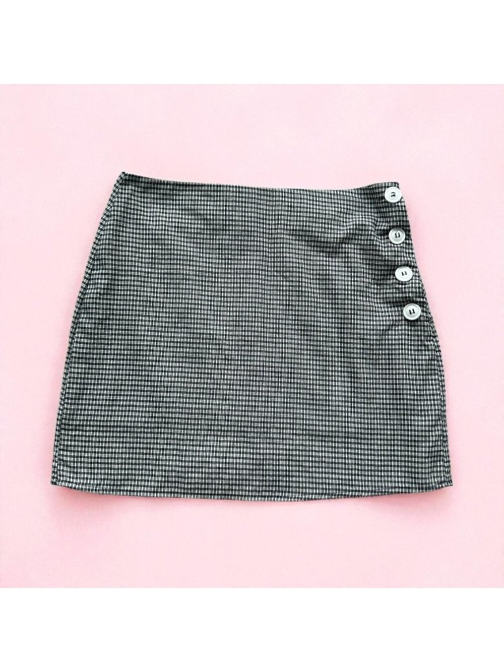 URBAN OUTFITTERS Black White Plaid Button Detail Skirt Size Medium